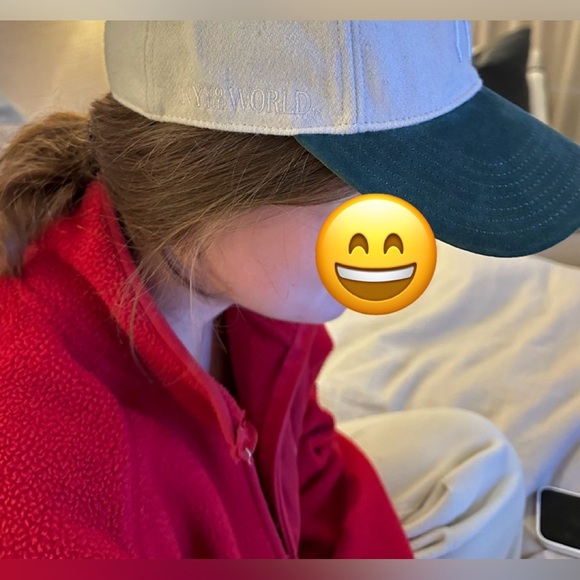 KITH BRAND NEW - never worn Kith NY Yankee Hat. Size Small - Picture 9 of 14